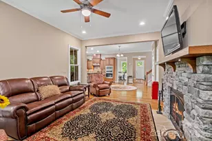 25 E Owl Creek Ln, Fairview, NC 28730 - Photo 13