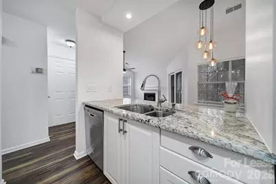 5007 Sharon Road #E, Charlotte, NC 28210 - Photo 11