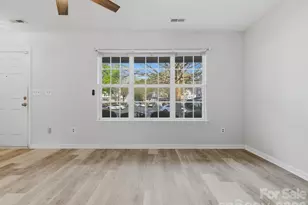 2940 Mayer House Ct, Charlotte, NC 28214 - Photo 9