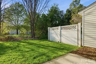 2940 Mayer House Ct, Charlotte, NC 28214 - Photo 39