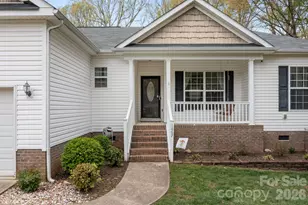 1667 Warwick Ct, Lincolnton, NC 28092 - Photo 5