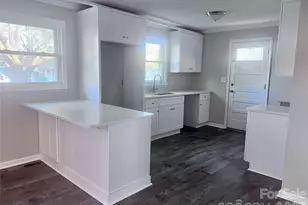 400 Chatham Ave, Gaffney, SC 29340 - Photo 3