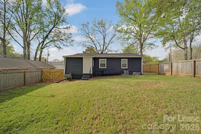 1900 Grier Avenue, Charlotte, NC 28216 - Photo 17