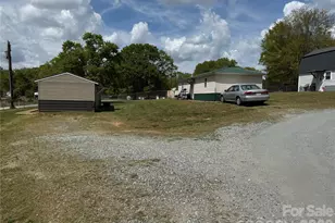 181 Sandy Hill Dr, Forest City, NC 28043 - Photo 17