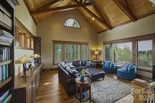 1638 Johns Ridge Pkwy, Lenoir, NC 28645 - Photo 5