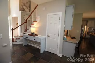 4600 Hanging Ivy Dr, Charlotte, NC 28215 - Photo 11