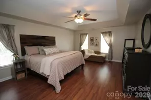 4600 Hanging Ivy Dr, Charlotte, NC 28215 - Photo 19