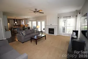 4600 Hanging Ivy Dr, Charlotte, NC 28215 - Photo 15