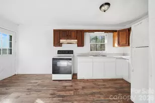 2374 Gingercake Ct, Hickory, NC 28645 - Photo 13