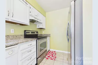 8811 Hunter Ridge Drive, Charlotte, NC 28226 - Photo 3