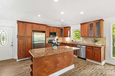 5801 Lindenwood Drive, Matthews, NC 28104 - Photo 5