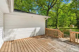 5801 Lindenwood Dr, Matthews, NC 28104 - Photo 21