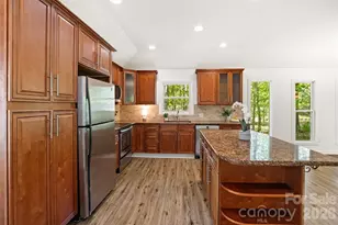 5801 Lindenwood Dr, Matthews, NC 28104 - Photo 13