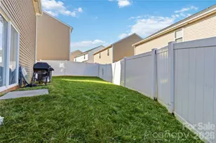 14015 Rory Glen Ln, Charlotte, NC 28215 - Photo 27