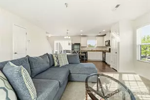 14015 Rory Glen Ln, Charlotte, NC 28215 - Photo 9