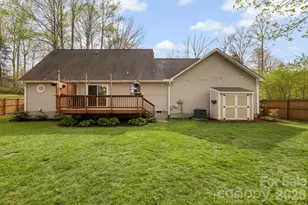 147 Higgins Rd, Fletcher, NC 28732 - Photo 7