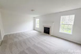 6620 Iron Brigade Ln, Charlotte, NC 28269 - Photo 3