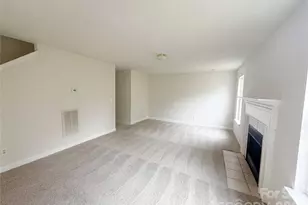 6620 Iron Brigade Ln, Charlotte, NC 28269 - Photo 9