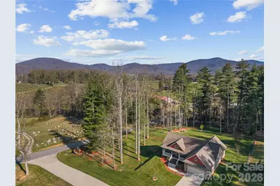 27 Pounding Mill Road, Hendersonville, NC 28792 - Photo 3