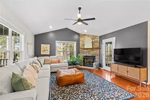 27 Pounding Mill Rd, Hendersonville, NC 28792 - Photo 5