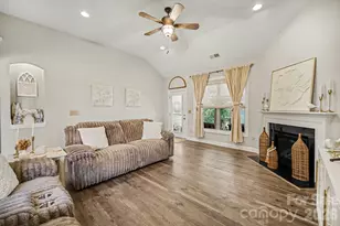 322 Willow Tree Dr, Rock Hill, SC 29732 - Photo 17
