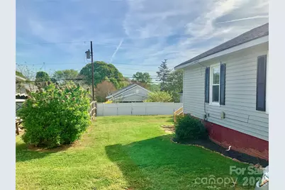 358 Woodlawn Avenue, Cramerton, NC 28032 - Photo 33