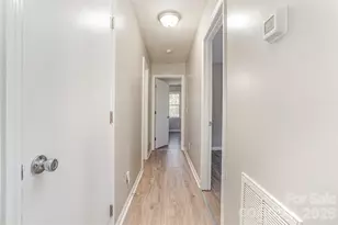 6165 Meadow Rose Ln, Charlotte, NC 28215 - Photo 3