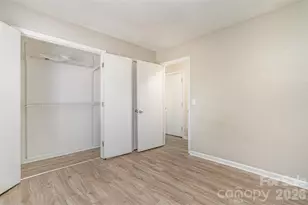 6165 Meadow Rose Ln, Charlotte, NC 28215 - Photo 21