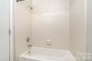 6165 Meadow Rose Ln, Charlotte, NC 28215 - Photo 23