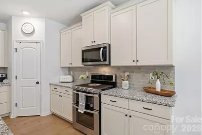 1825 Shelbourne Way, Fort Mill, SC 29707 - Photo 11