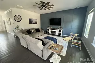 4851 Summerside Dr, Lake Wylie, SC 29710 - Photo 3