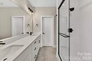 146 Red Azalea Ln, Charlotte, NC 28217 - Photo 9