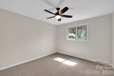 1411 E Maiden Road, Maiden, NC 28650 - Photo 17