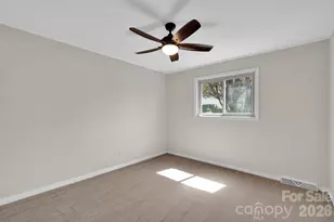 1411 E Maiden Rd, Maiden, NC 28650 - Photo 17