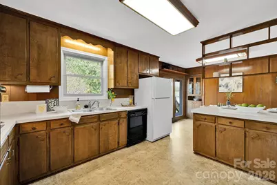 1411 E Maiden Road, Maiden, NC 28650 - Photo 13