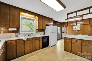 1411 E Maiden Rd, Maiden, NC 28650 - Photo 13