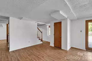 1411 E Maiden Rd, Maiden, NC 28650 - Photo 29