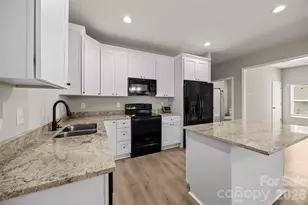 3130 Celia Ave, Charlotte, NC 28216 - Photo 9