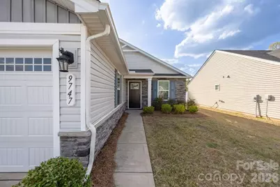 9747 Wardley Drive, Charlotte, NC 28215 - Photo 5