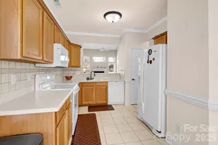 10105 Alexander Martin Ave, Charlotte, NC 28277 - Photo 5