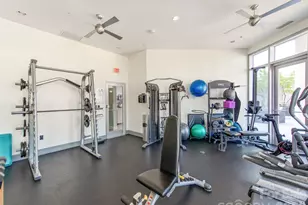 333 W Trade St, Charlotte, NC 28202 - Photo 25