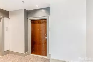 333 W Trade St, Charlotte, NC 28202 - Photo 7