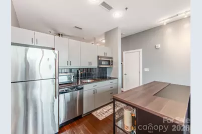 333 W Trade Street, Charlotte, NC 28202 - Photo 13