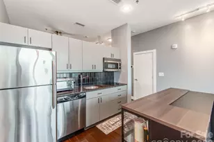 333 W Trade St, Charlotte, NC 28202 - Photo 13