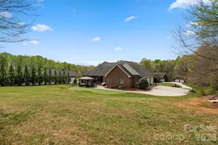 2472 Genelia Dr, Claremont, NC 28610 - Photo 33