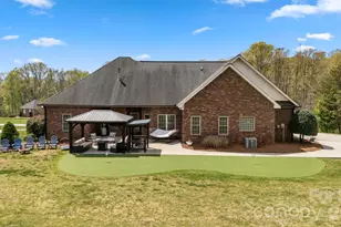 2472 Genelia Dr, Claremont, NC 28610 - Photo 31