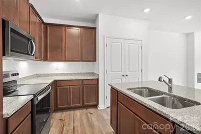 11916 Oak Street, Charlotte, NC 28269 - Photo 7