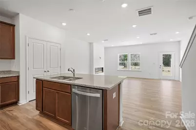 11916 Oak Street, Charlotte, NC 28269 - Photo 3