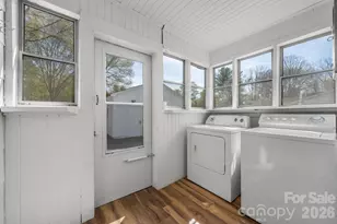 212 Glendale St, Morganton, NC 28655 - Photo 17