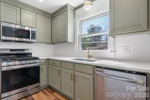 212 Glendale St, Morganton, NC 28655 - Photo 3